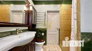 Дом 560м², 2-этажный, посуточно,