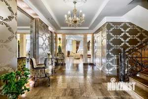 Дом 680м², 3-этажный, посуточно,