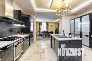 Дом 680м², 3-этажный, посуточно,