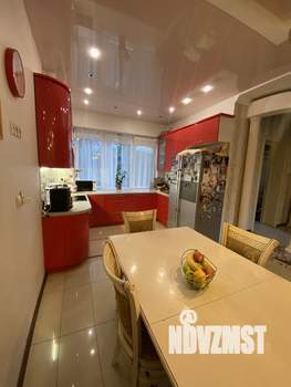 Коттедж 240м², 3-этажный, на длительный срок,