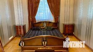 Дом 1000м², 3-этажный, посуточно,