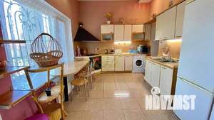 Дом 520м², 3-этажный, посуточно,