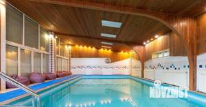 Дом 400м², 3-этажный, посуточно,