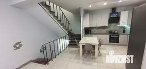 Таунхаус 180м², 3-этажный, на длительный срок,