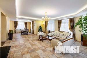 Дом 680м², 3-этажный, посуточно,