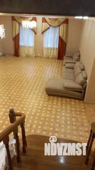 Дом 600м², 3-этажный, на длительный срок,