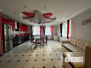 Дом 300м², 2-этажный, посуточно,