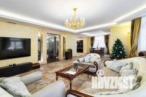 Дом 680м², 3-этажный, посуточно,