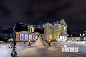 Дом 700м², 2-этажный, посуточно,