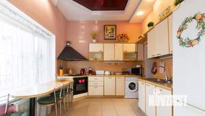 Дом 400м², 3-этажный, посуточно,