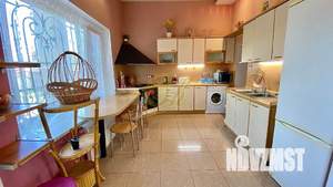 Дом 500м², 3-этажный, посуточно,