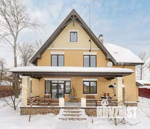 Дом 290м², 3-этажный, посуточно,