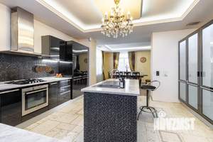 Дом 680м², 2-этажный, посуточно,