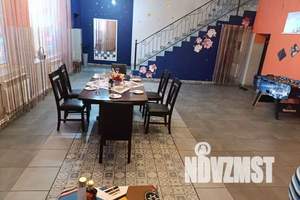 Дом 250м², 3-этажный, посуточно,