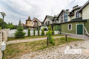 Коттедж 260м², 3-этажный, на длительный срок,