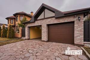 Дом 228м², 2-этажный, участок 9 сот.