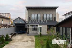 Дом 139м², 2-этажный, участок 4 сот.