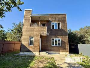 Дом 93м², 2-этажный, участок 4 сот.