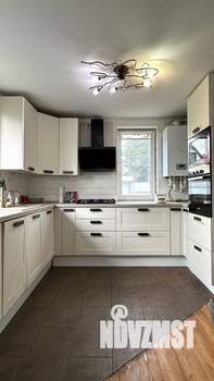 Дом 140м², 2-этажный, участок 6 сот.