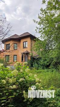 Дом 146м², 3-этажный, участок 11 сот.