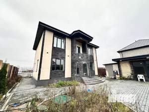 Дом 252м², 3-этажный, участок 6 сот.