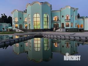 Дом 6961м², 3-этажный, участок 213 сот.