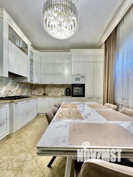 Коттедж 417м², 3-этажный, участок 5 сот.