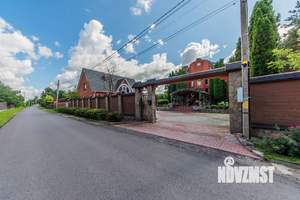 Дом 500м², 3-этажный, участок 50 сот.