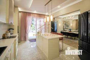 Дом 244м², 1-этажный, участок 10 сот.