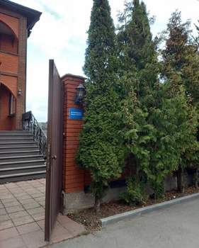 Дом 422м², 3-этажный, участок 12 сот.