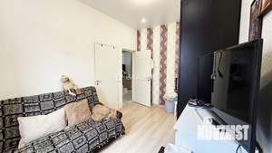 Дом 214м², 2-этажный, участок 5 сот.