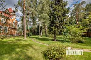 Дом 1022м², 3-этажный, участок 58 сот.