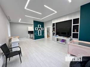 Дом 252м², 3-этажный, участок 6 сот.