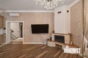 Дом 228м², 2-этажный, участок 9 сот.