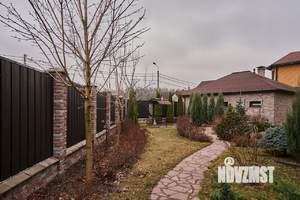 Дом 228м², 2-этажный, участок 9 сот.