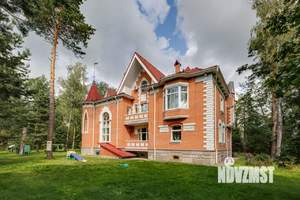 Дом 1022м², 3-этажный, участок 58 сот.