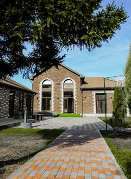 Дом 769м², 4-этажный, участок 24 сот.