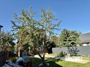 Дом 93м², 2-этажный, участок 4 сот.