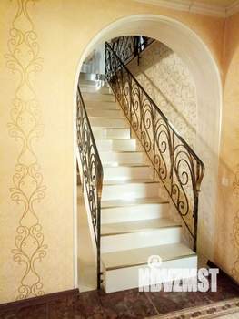 Коттедж 290м², 2-этажный, участок 6 сот.