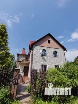 Дом 156м², 3-этажный, участок 9 сот.