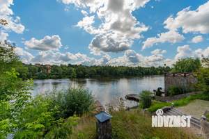 Дом 500м², 3-этажный, участок 50 сот.