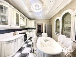 Дом 179м², 2-этажный, участок 11 сот.