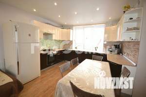 Таунхаус 200м², 2-этажный, участок 3 сот.