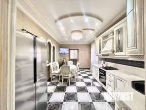 Дом 179м², 2-этажный, участок 11 сот.