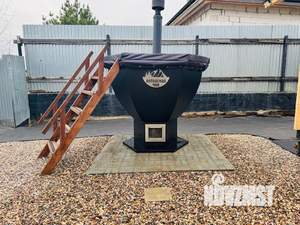 Дом 240м&sup2;, 3-этажный, посуточно, 