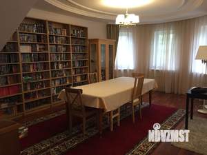 Коттедж 200м², 2-этажный, на длительный срок, 