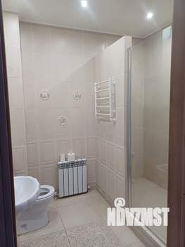 Дом 200м², 2-этажный, на длительный срок, 