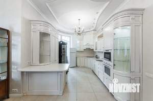 Дом 1120м², 4-этажный, посуточно, 