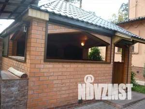 Дом 733м&sup2;, 3-этажный, посуточно, 