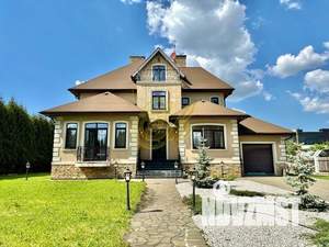 Дом 700м², 3-этажный, посуточно, 